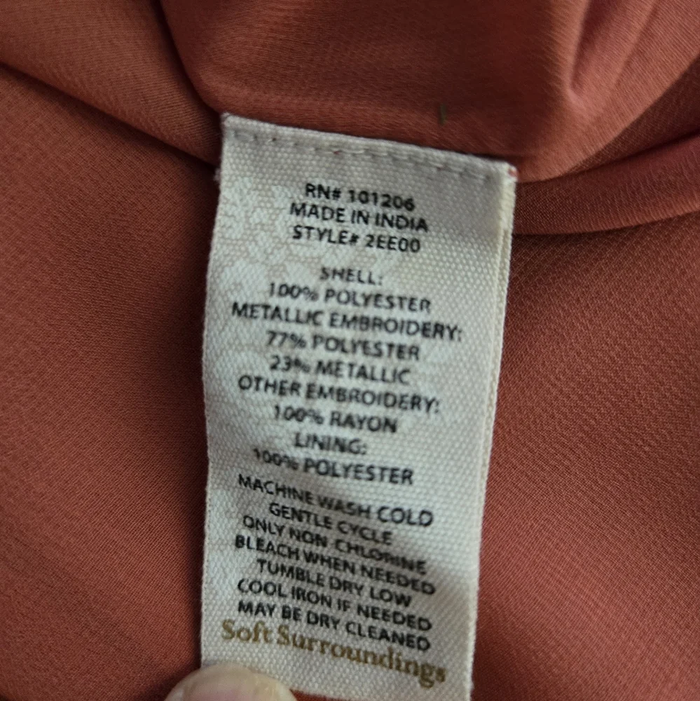 Soft Surroundings Size M Embroidered Coral 3/4 Sl Blouse With Scalloped Hem - Picture 10 of 10